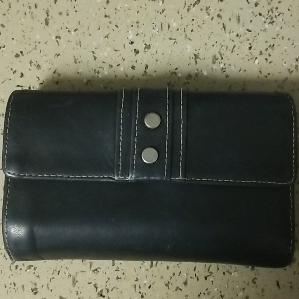 Black leather Perlina Wallet 5 x 3